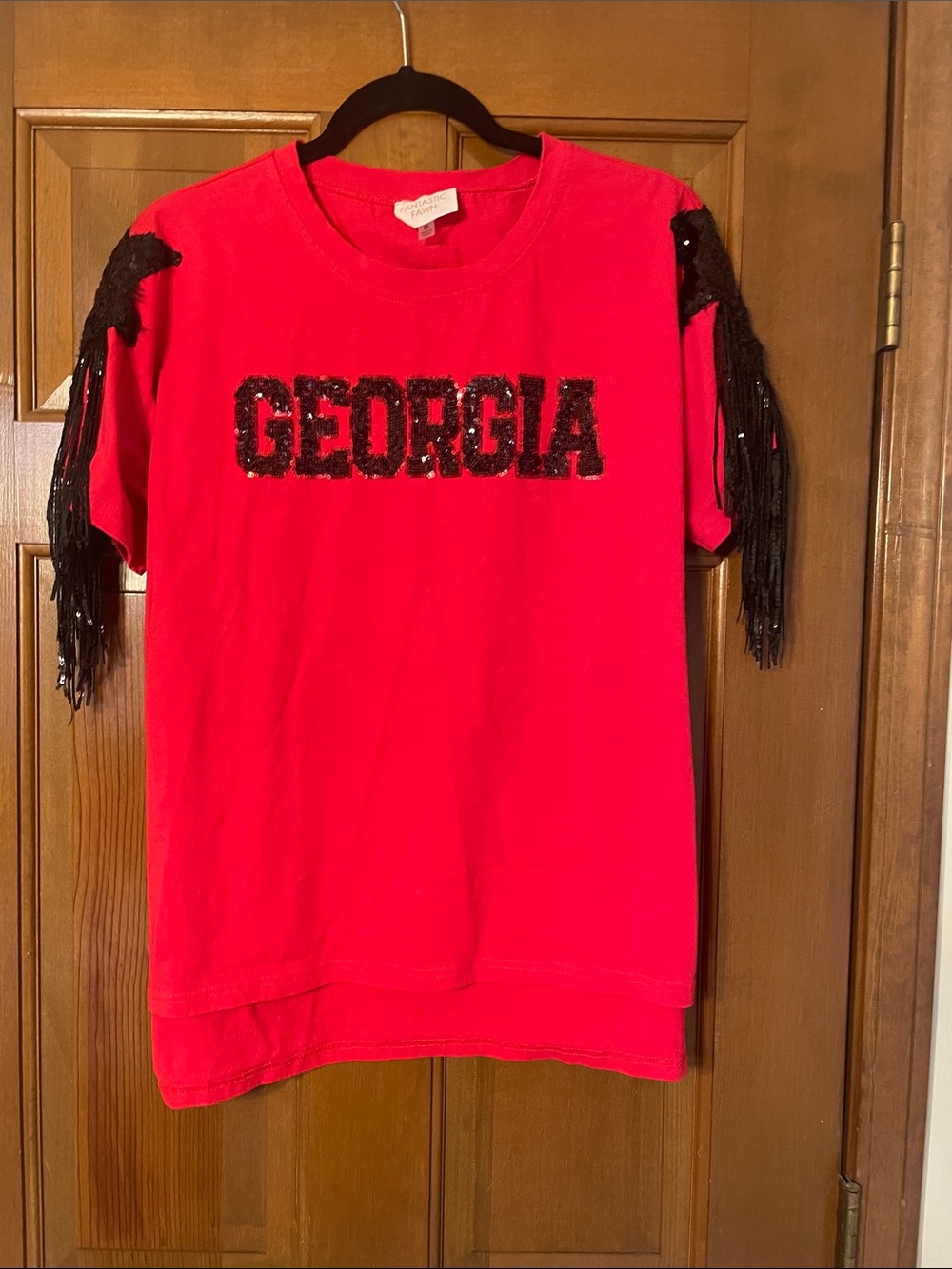 Fantastic Fawn Women’s Georgia Bulldogs Red & Black Sequin Top Size Medium